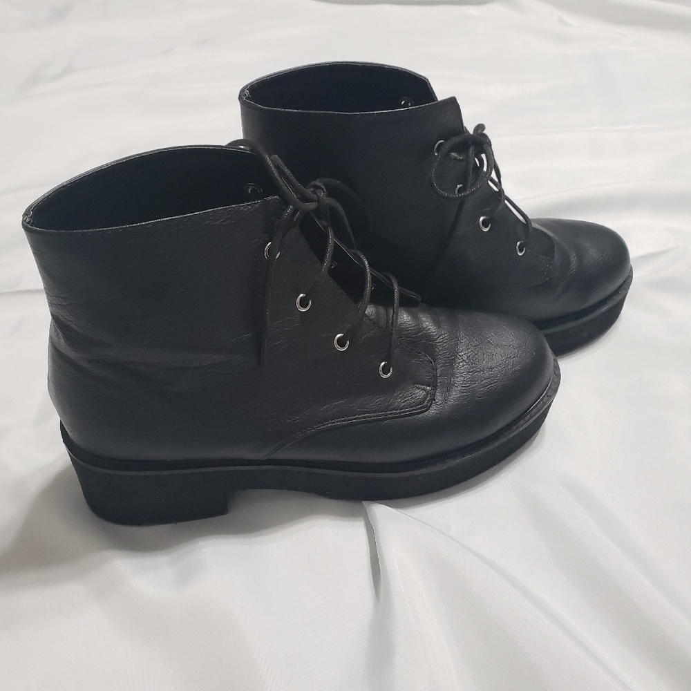 ASOS Chunky Black Ankle Boots Size 9.5